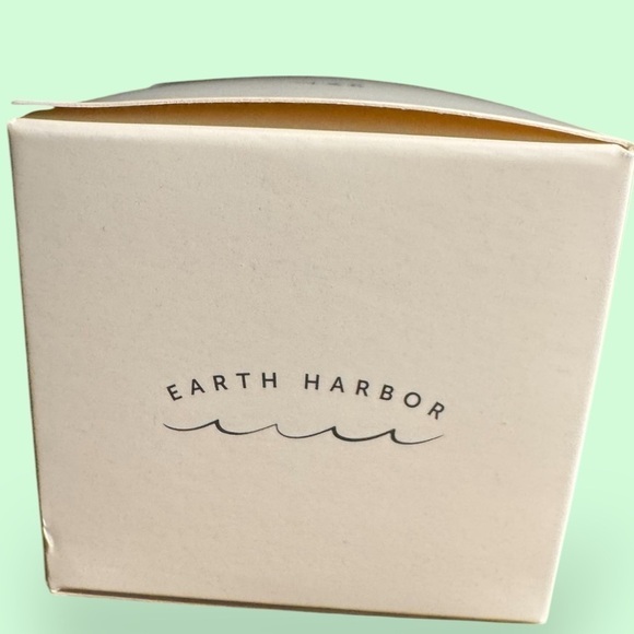 NIB Earth Harbor AZURE Regenerative Neck Crème - Picture 9 of 11